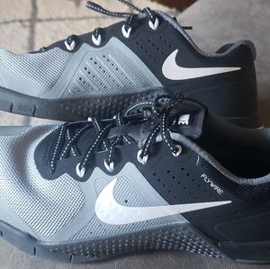 Nike metcons